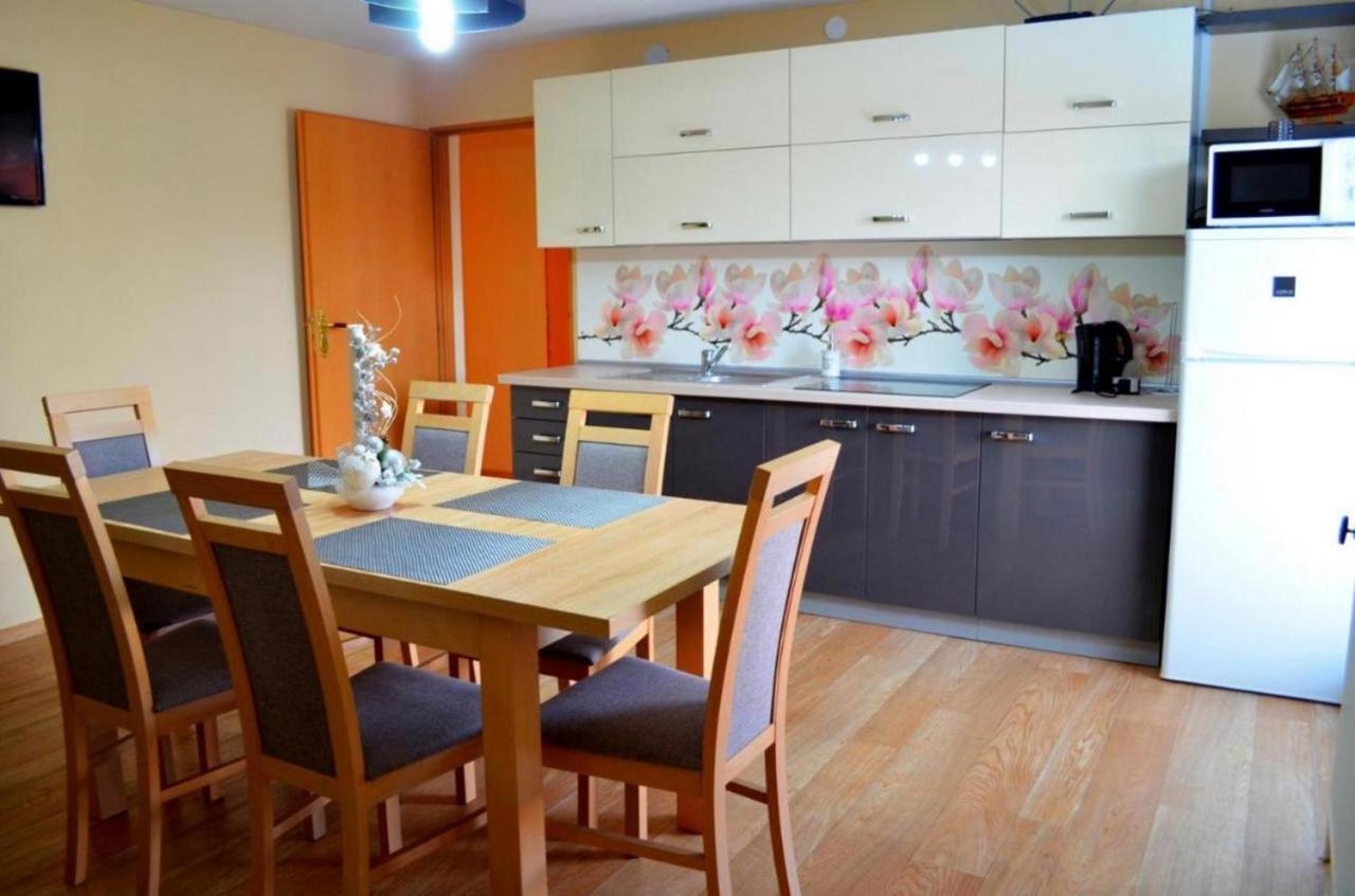 Chalupa Riviera A Apartmany Riviera - Liptov Besenova روجومبيروك المظهر الخارجي الصورة