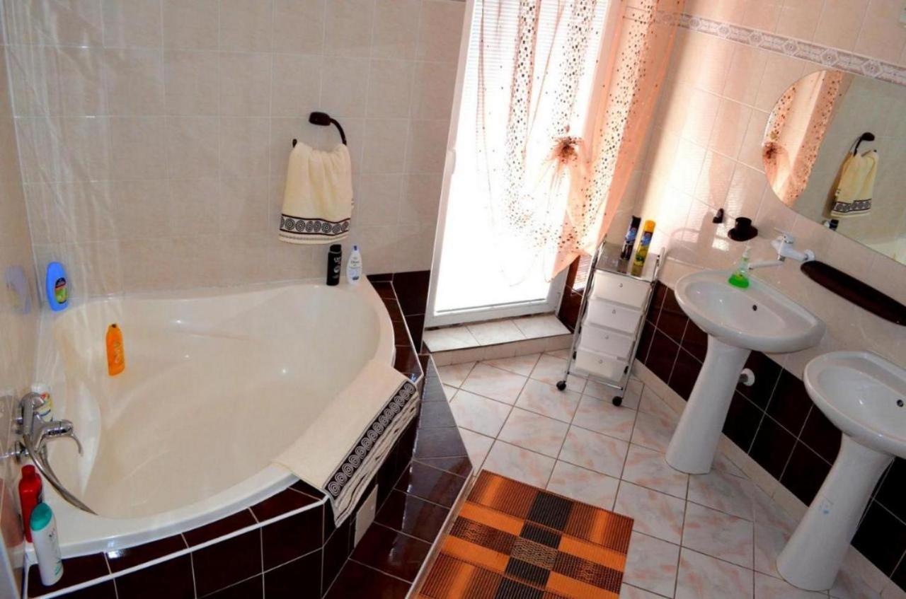 Chalupa Riviera A Apartmany Riviera - Liptov Besenova روجومبيروك المظهر الخارجي الصورة